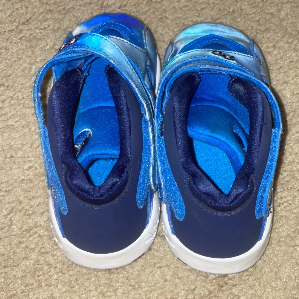 Toddler size 8 Winter Jordan